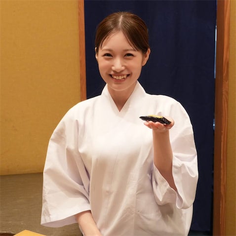 元HKT48はすし職人、元乃木坂46は大手企業の社員に…多様化するアイドルの「第二の人生」