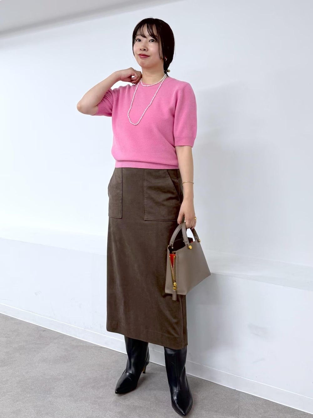 足首を含めた筒が太めのシルエットが今っぽい　出典： WEAR