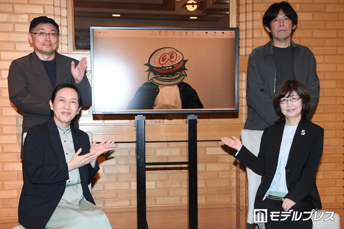 (後列)大森寿美男氏、此元和津也氏、坂元裕二氏(前列)大森美香氏、井上由美子氏(C)モデルプレス