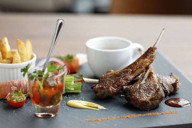 dining lounge concept B／画像提供：TSUTAYA