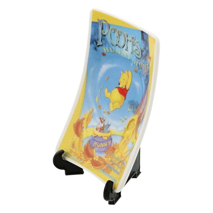 プレート(C)Disney