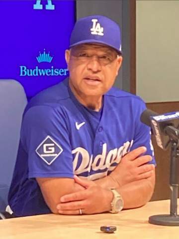 大谷翔平のIL入りは否定 ロバーツ監督が試合前の会見で「負傷者リストのことは考えていない。日々の状態を確認していく」 5日以降の出場は未定