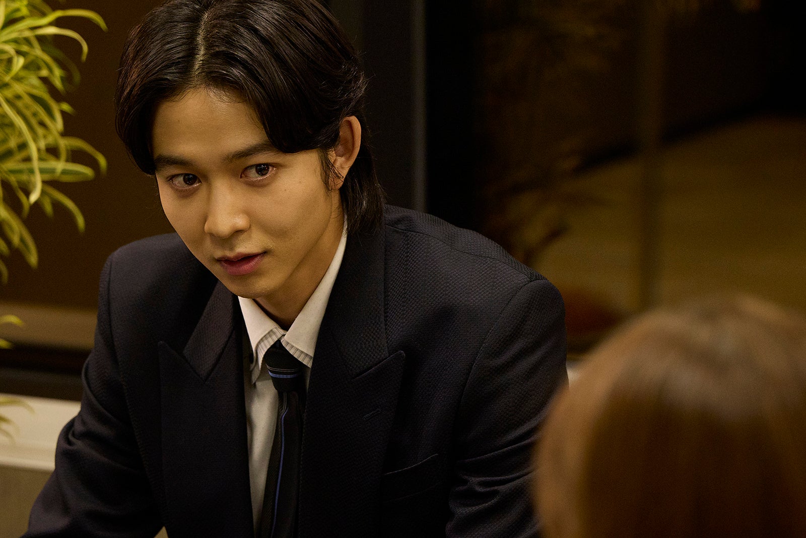 鈴木仁「復讐カレシ～溺愛社長の顔にはウラがある～」第2話（C）「復讐カレシ～溺愛社長の顔にはウラがある～」製作委員会・MBS