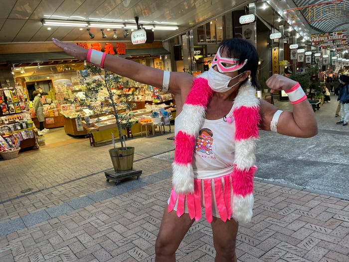 商店街レポート審査に臨むスイーツ☆マッスル(C)日本テレビ