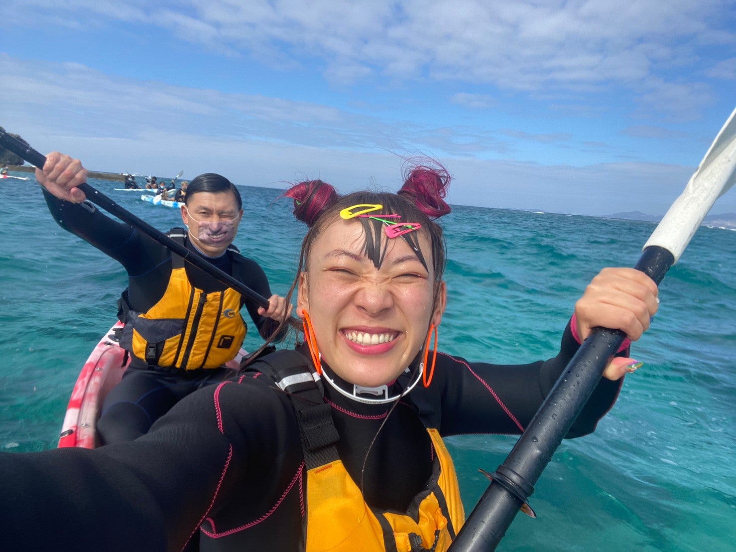 春日俊彰、フワちゃん （C）フジテレビ