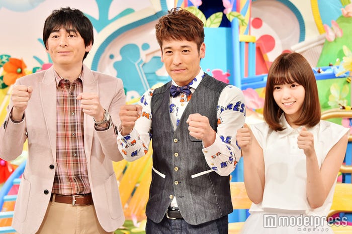 左から:博多大吉、佐藤隆太、西野七瀬(C)モデルプレス