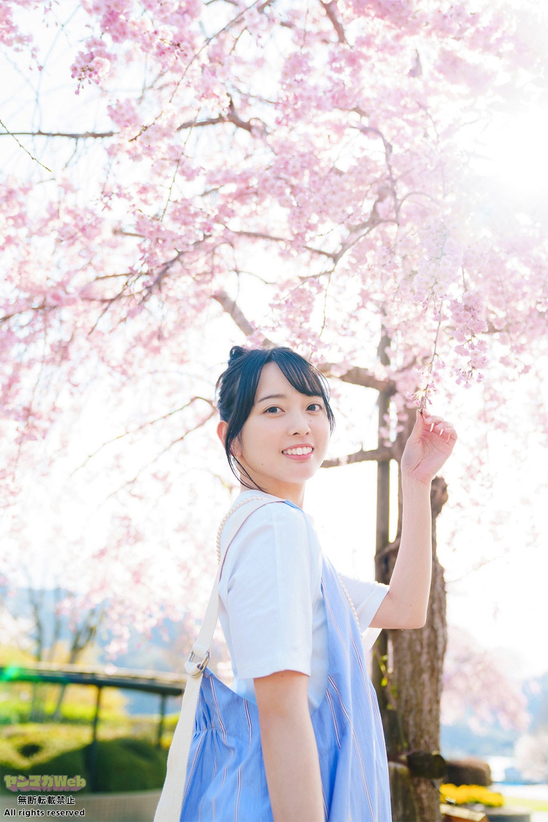 石田みなみ（C）鈴木ゴータ／ヤンマガWeb