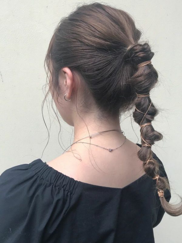 普段のポニーテールがもっと可愛くなる 大人の女性に似合う結び方はコレ モデルプレス 普段のポニーテールがもっと可愛くなる 大人の女性に似合う結び方はコレ モデルプレス