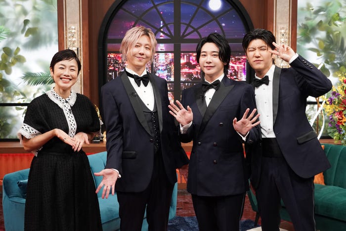 有働由美子、Mrs. GREEN APPLE(C)日本テレビ