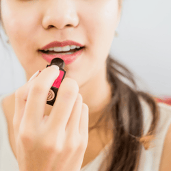 好感度がグッとアップ!男が不意にときめく「女性らしい行動」とは_