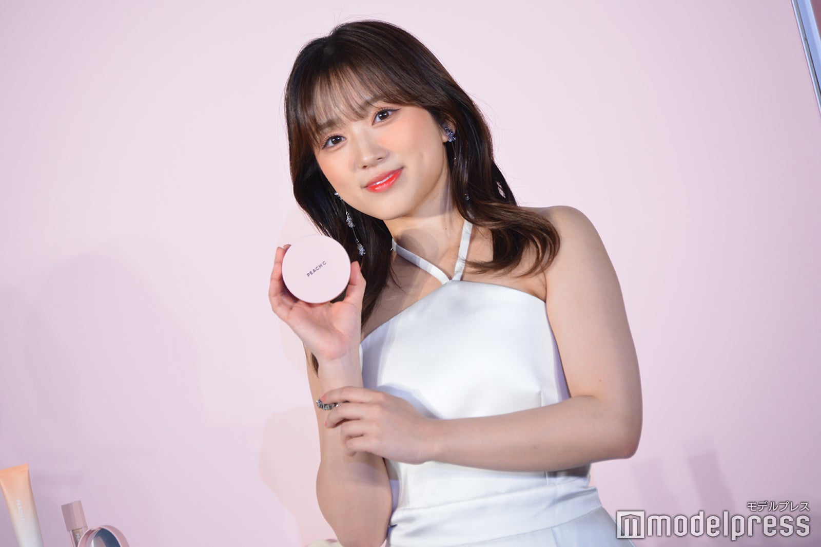 矢吹奈子（C）モデルプレス