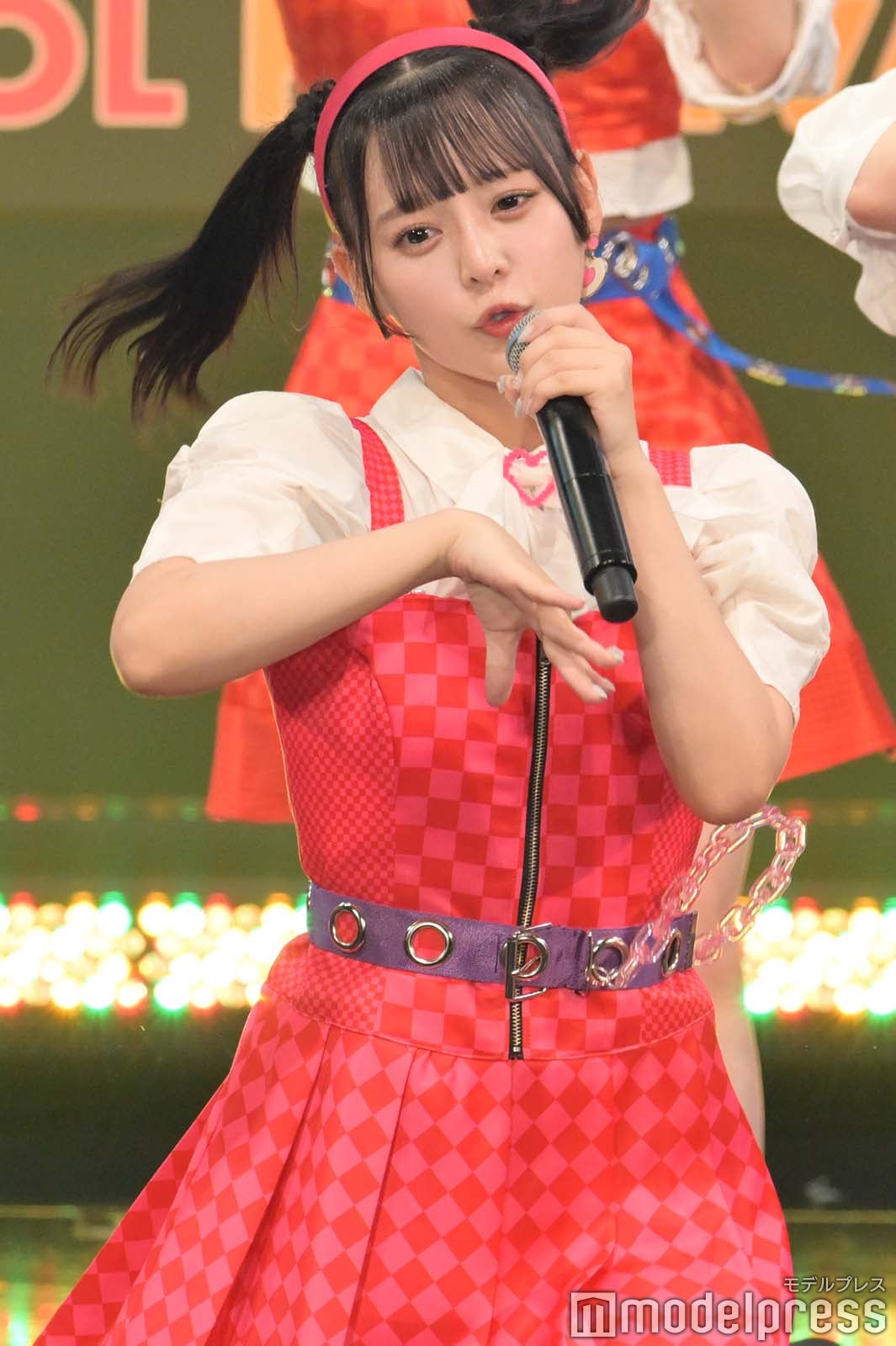 =LOVE （C）モデルプレス