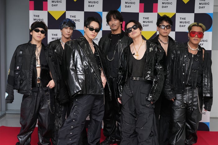 三代目JSB岩田剛典、青髪イメチェンで雰囲気ガラリ 新曲での“新しい挑戦”語る【「THE MUSIC DAY 2024」囲み取材】