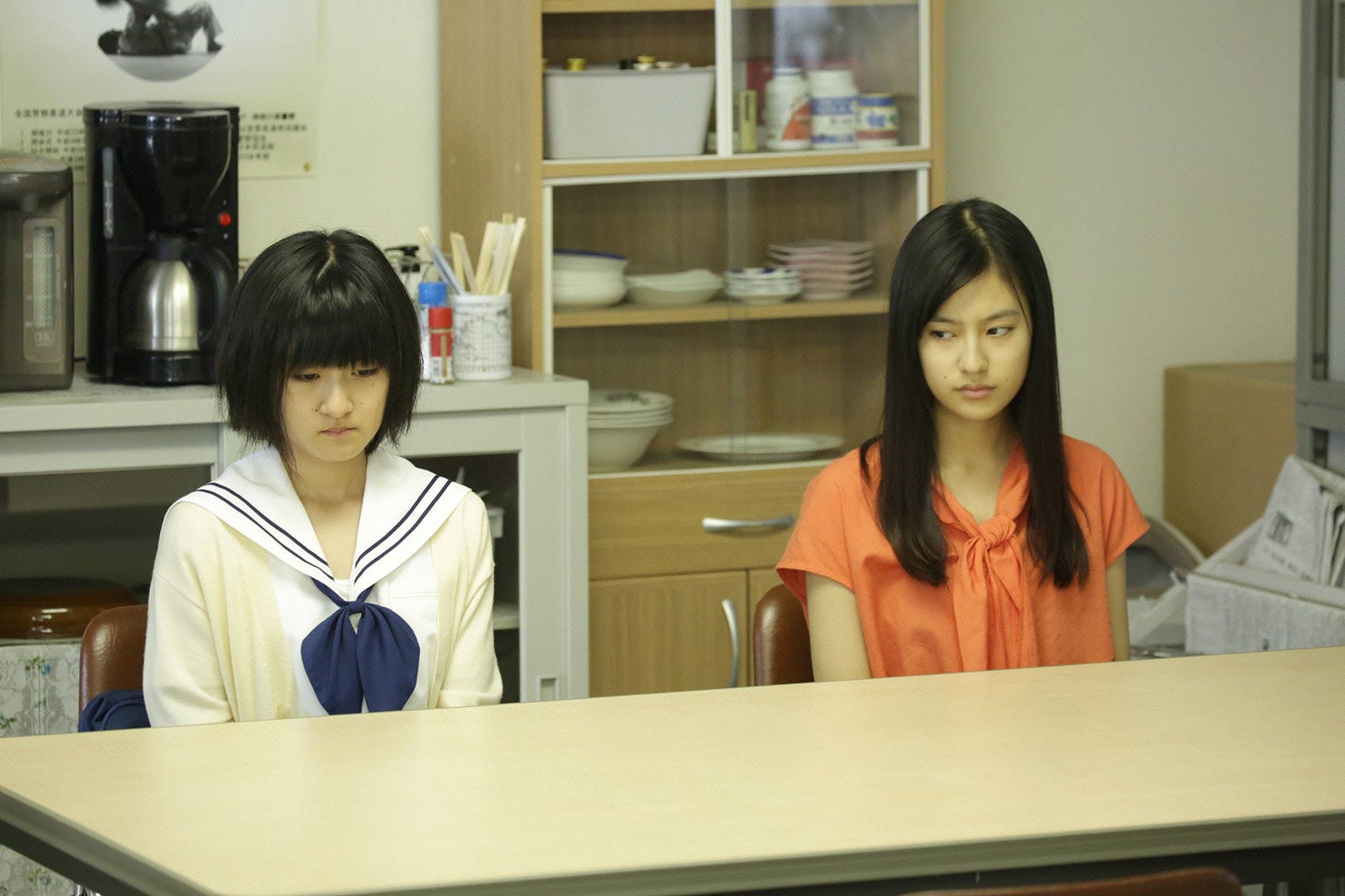 小林星蘭・恒松祐里／「監察医 朝顔」第6話より（C）フジテレビ