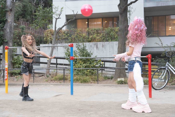 『KOGYARU』撮影オフショット (提供写真)