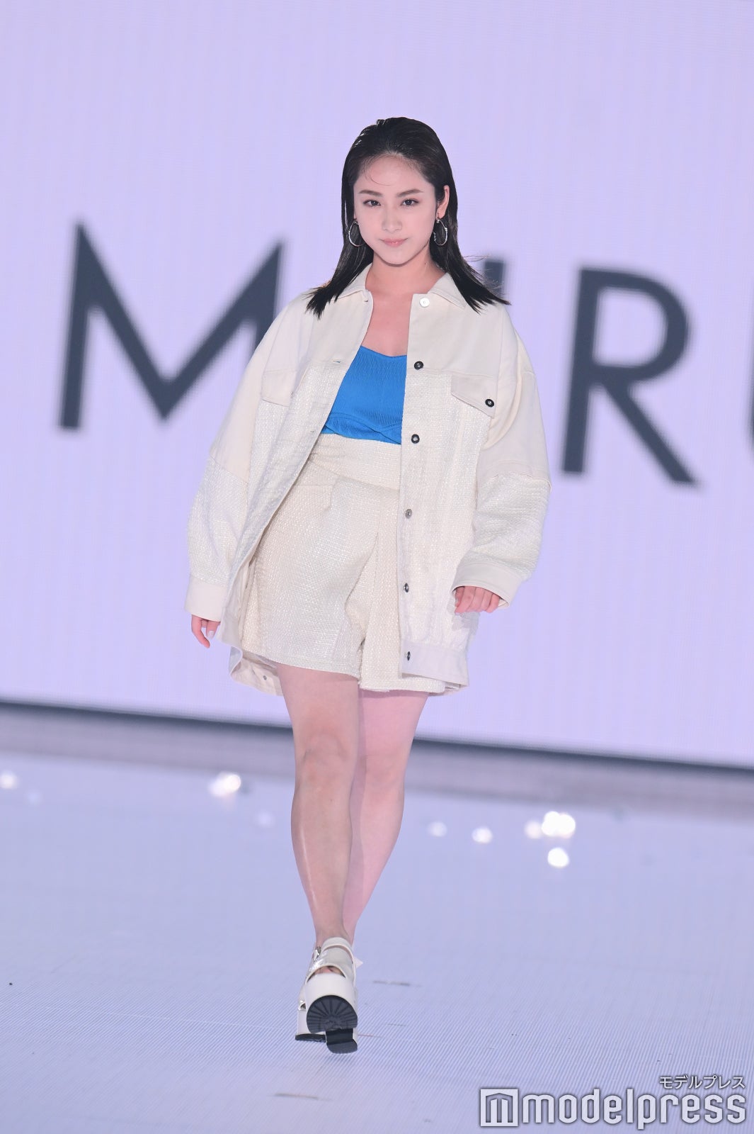 平祐奈「関コレ 2023 S／S」より（C）モデルプレス