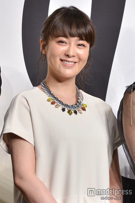 貫地谷しほり 美肌の秘訣を明かす 努力に賞賛の声 尊敬 素敵です モデルプレス
