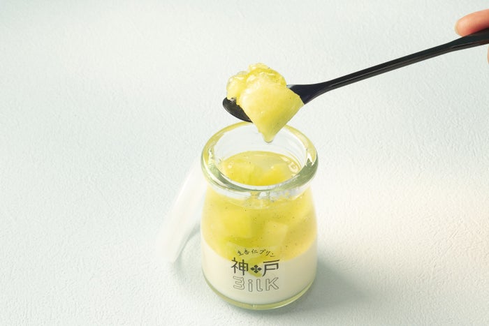 生杏仁プリン(メロン)/画像提供:神戸牛 吉祥グループ本社