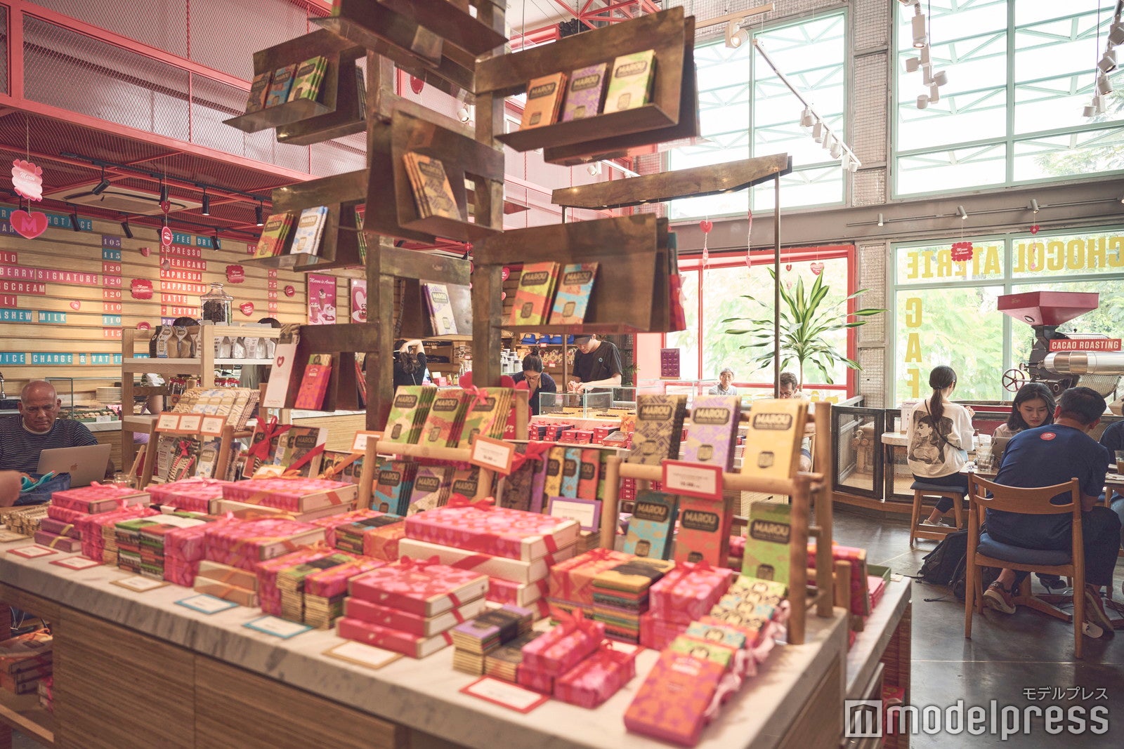 メゾン・マルウ・フラッグシップ（C）モデルプレス