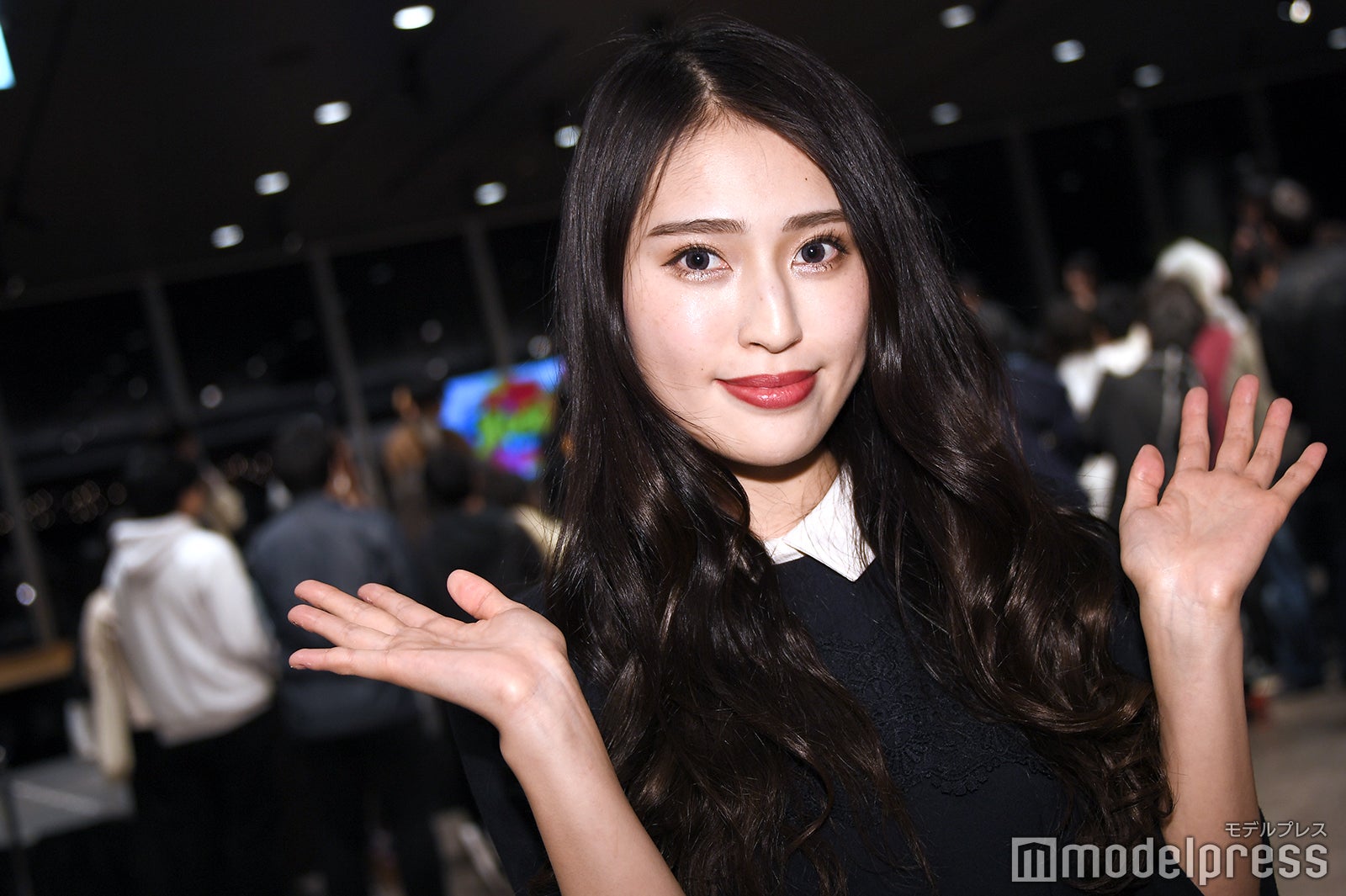 ナビゲーター＆インタビュアーを務めたさいか （C）モデルプレス