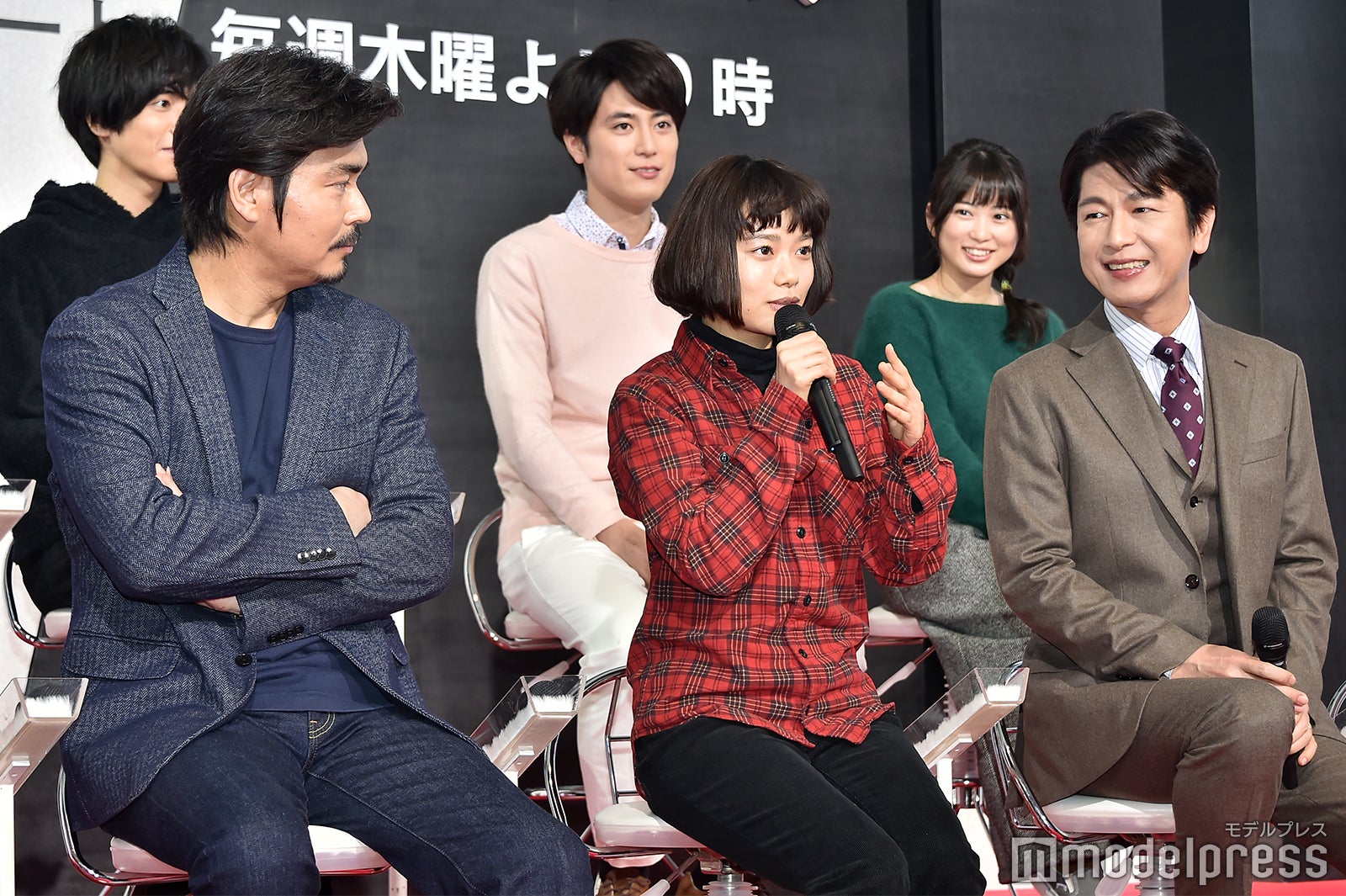 （前列）小澤征悦、杉咲花、及川光博 （C）モデルプレス