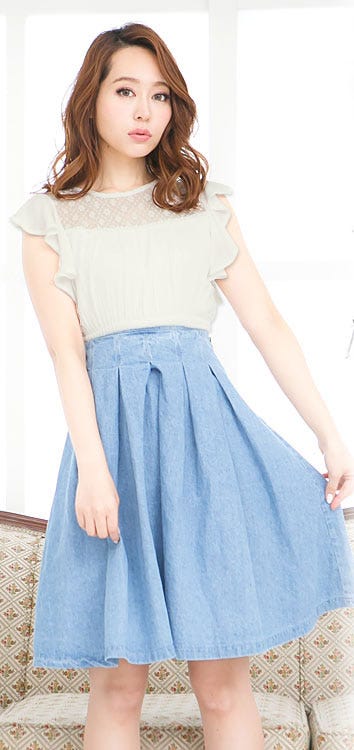 ショート丈半袖シフォンフリルブラウストップス「神戸レタス」2690円(税込)