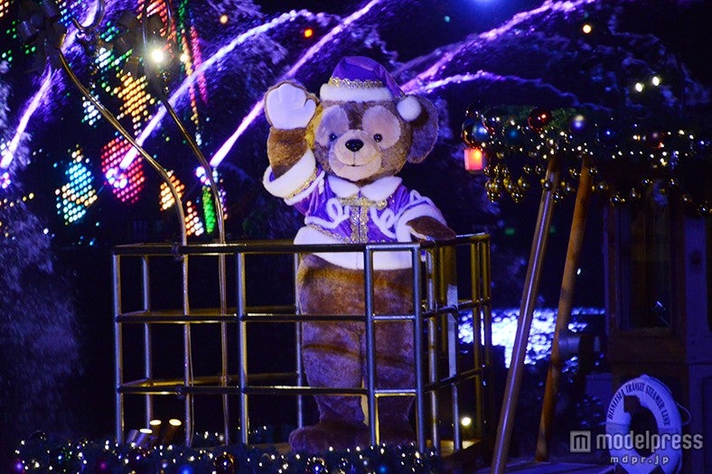 「カラー・オブ・クリスマス」ダッフィー