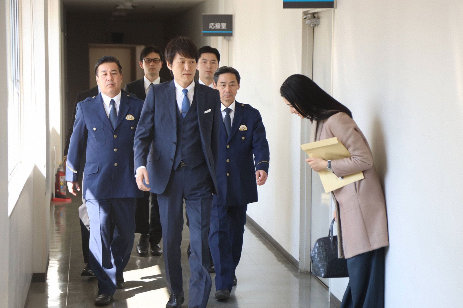 千原ジュニア・小雪／「トレース～科捜研の男～」第9話より（C）フジテレビ