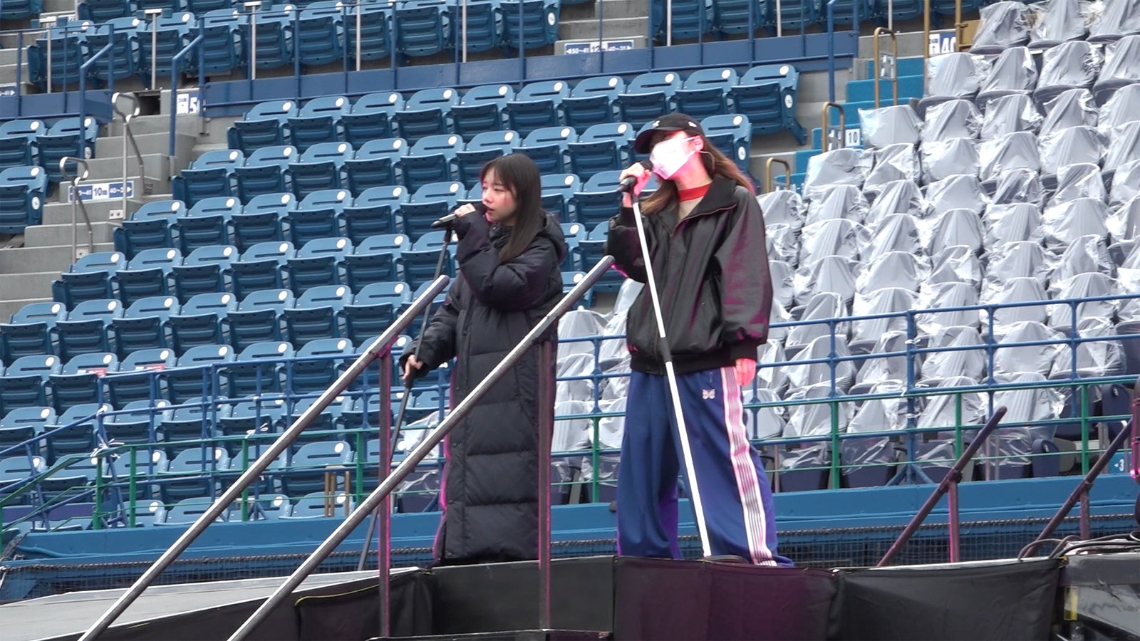 齊藤京子、ヒコロヒー（C）テレビ朝日