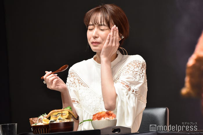 宇垣美里 オールホワイトコーデで可憐に登場 コメント力絶賛される モデルプレス 宇垣美里 オールホワイトコーデで可憐に登場 コメント力絶賛される モデルプレス