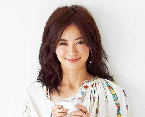 高垣麗子、撮りおろしショット満載“完全保存版”の力作届ける