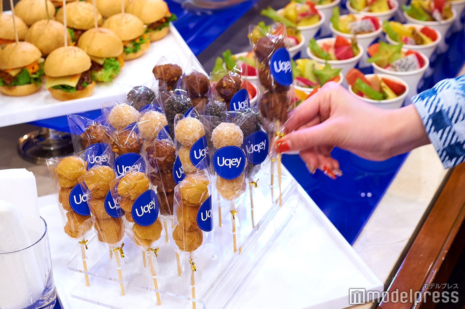 サーターアンダギー（C）モデルプレス