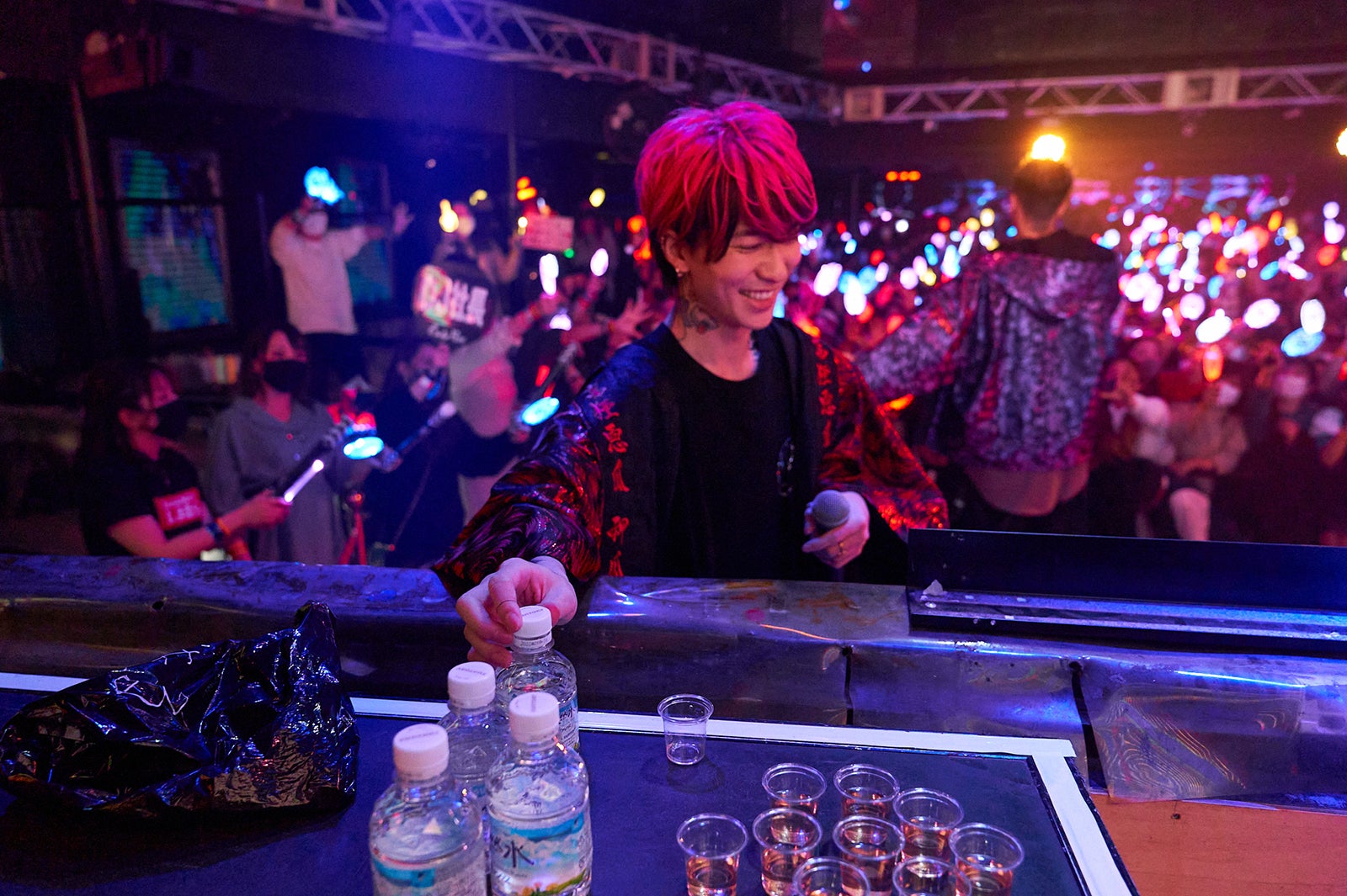 DJまる「レペゼン恐怖のカウントダウンライブ ～ガチで生配信～」（提供写真）
