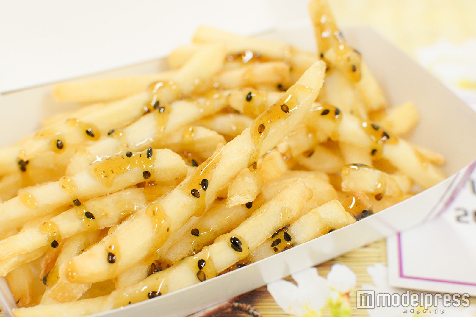 タレが絶妙に絡む（C）モデルプレス