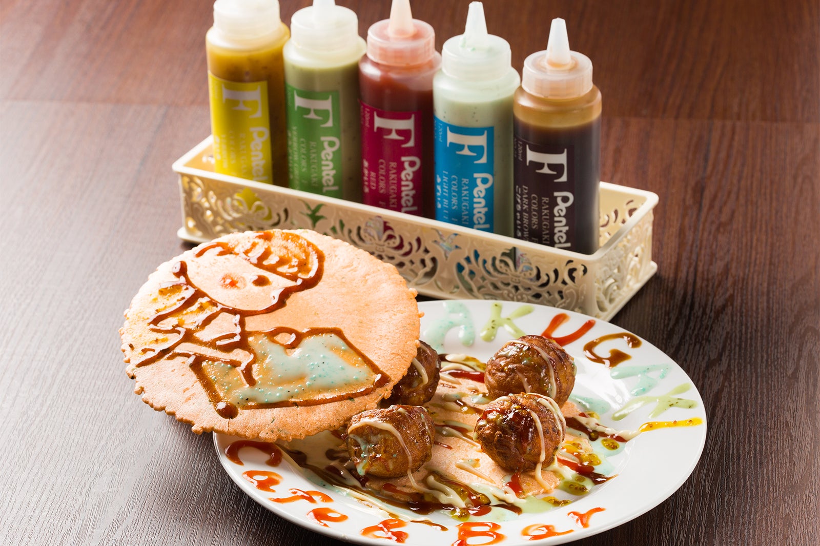 RAKUGAKIたこ焼き／画像提供：GINZA RAKUGAKI Cafe＆Bar by Pentel