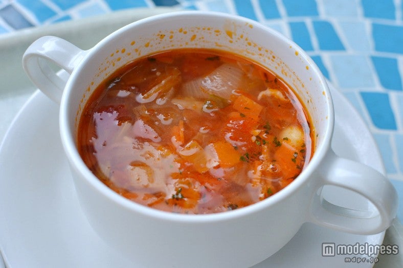 「プラザパビリオン・レストラン」スペシャルセット／ミネストローネ