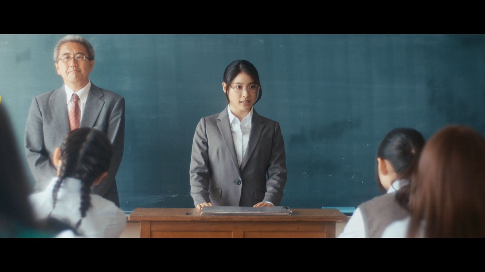 土屋太鳳出演の動画より（提供写真）