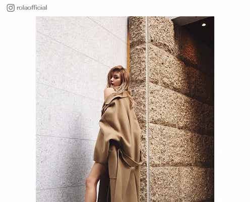 ローラ、スラリ美脚&肩見せSEXYショットに「服着てる?」「ドキッとした」ファン興奮
