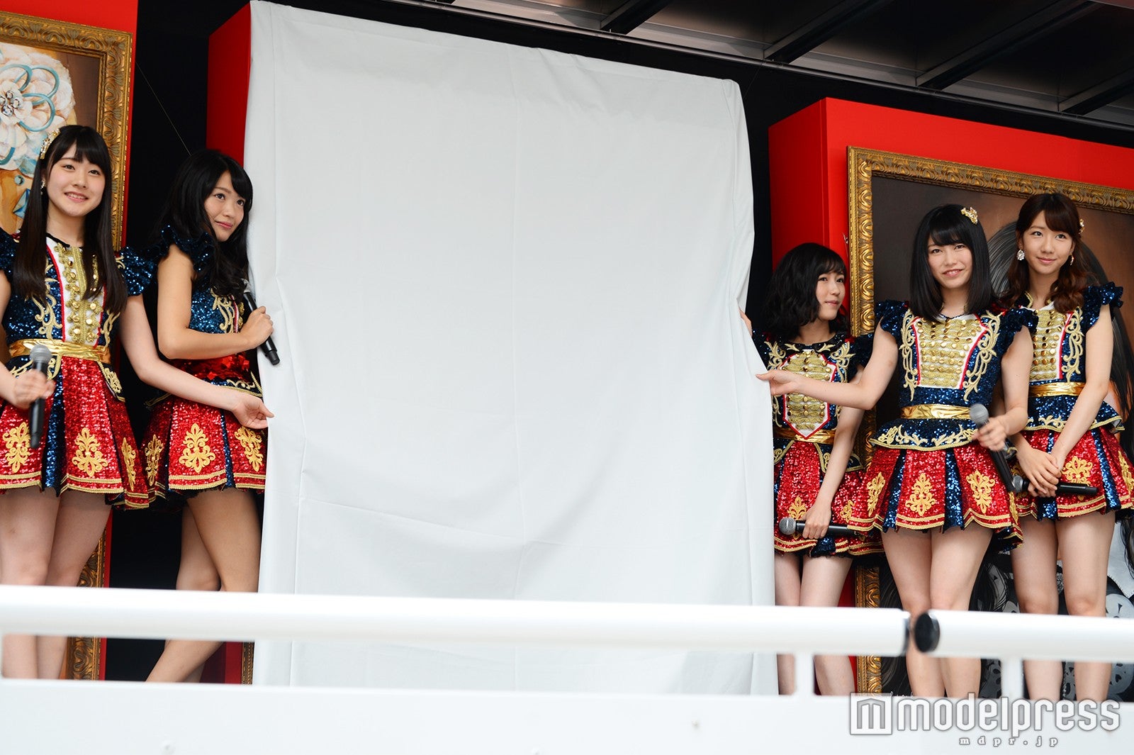 肖像画アンベール（C）モデルプレス