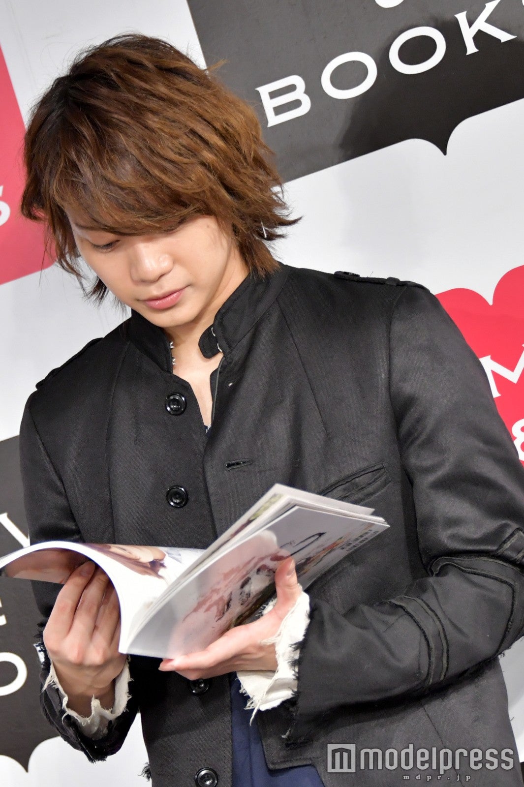 佐藤流司 （C）モデルプレス