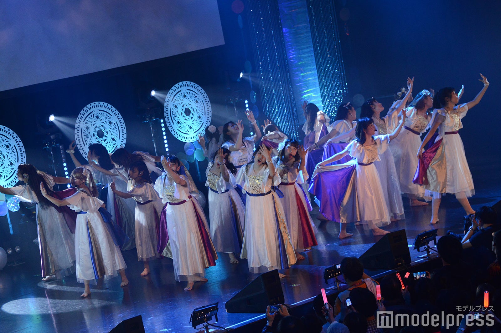 SPH mellmuse「UNIDOL（ユニドル）2018-19 Winter」 （C）モデルプレス