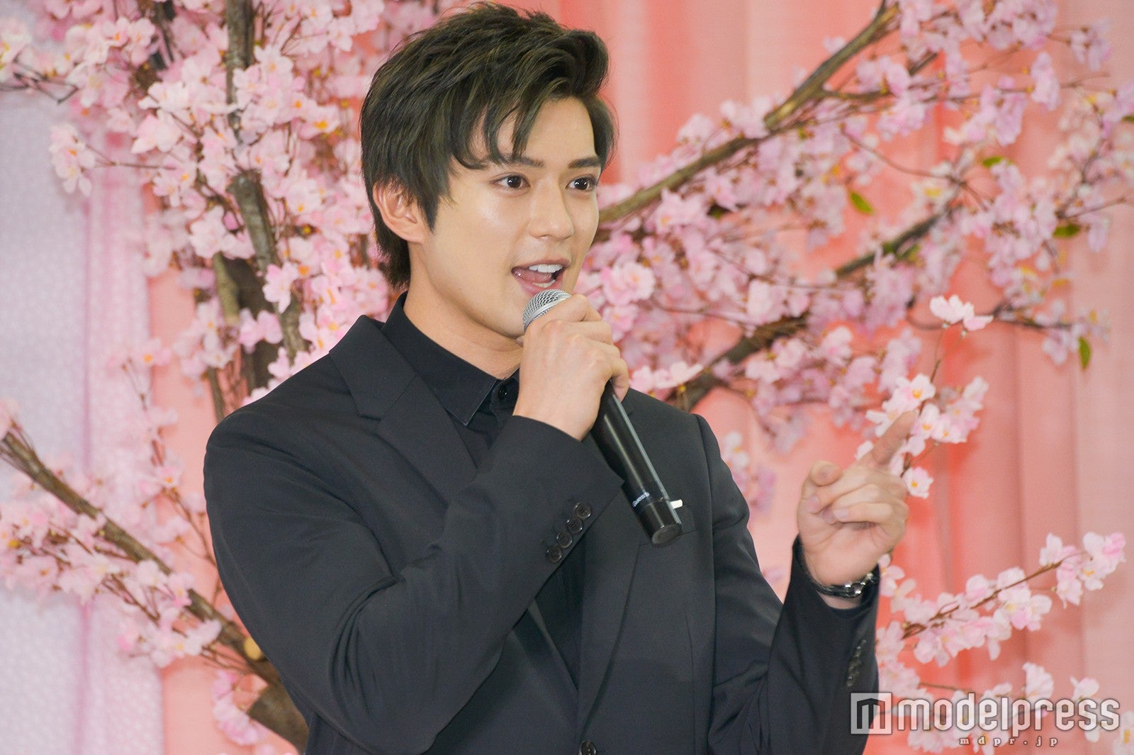 新田真剣佑（C）モデルプレス