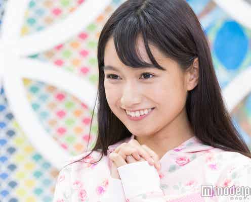 注目モグラ美女・武田あやな、大胆ポーズの“美尻トレーニング”生披露