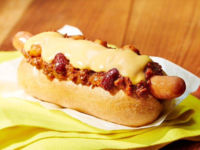 タリーズ、スパイシーなフード再び バナナ風味のスイーツも