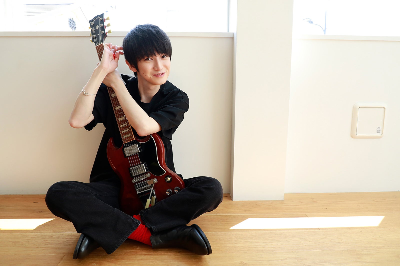 『本郷奏多カレンダー2022』HMVBOOKS online／HMV店舗Loppi特典カット（C）SDP