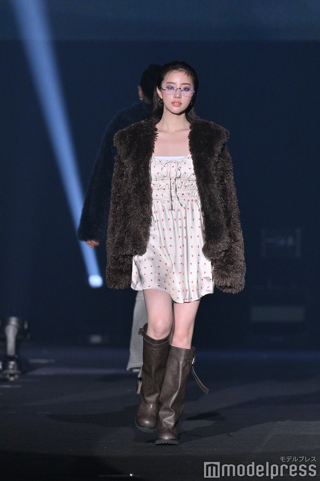 （C）モデルプレス