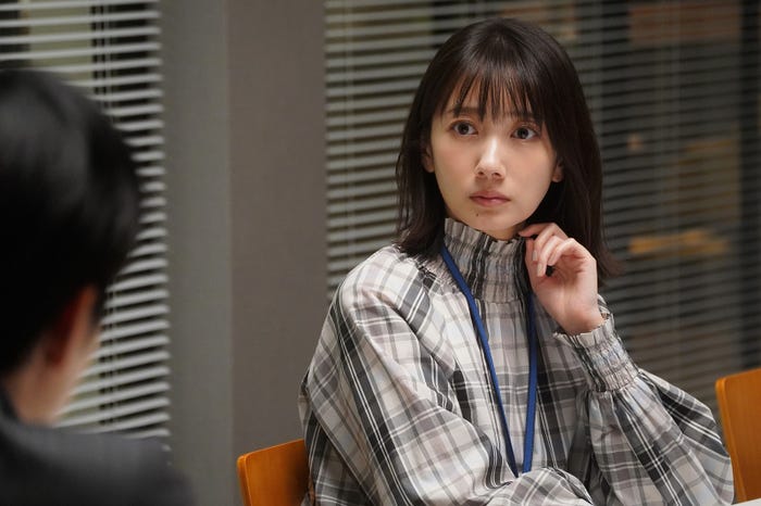 波瑠/「わたしのお嫁くん」第5話より(C)フジテレビ