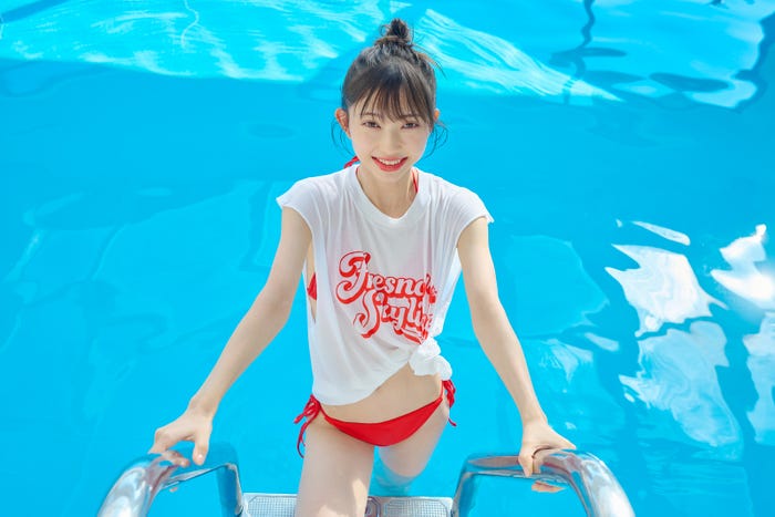 辻野かなみ1st写真集「KanamiTsujino」収録カット(C)SDP
