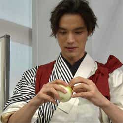 モデルプレス - 福士蒼汰、桐山漣と“和装姿”で料理に挑戦