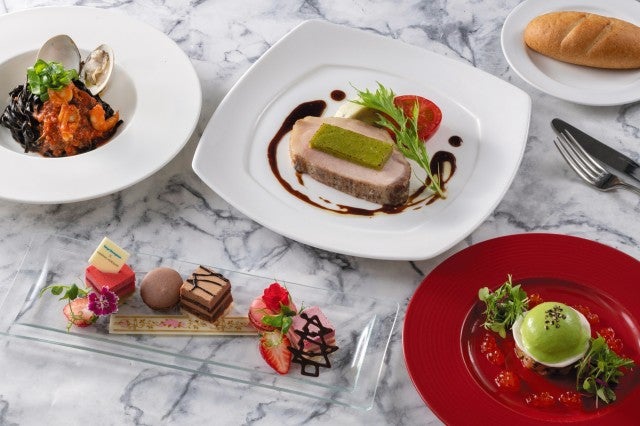 スペシャルコース前期4,200円（店舗：イーストサイド・カフェ）（C）Disney